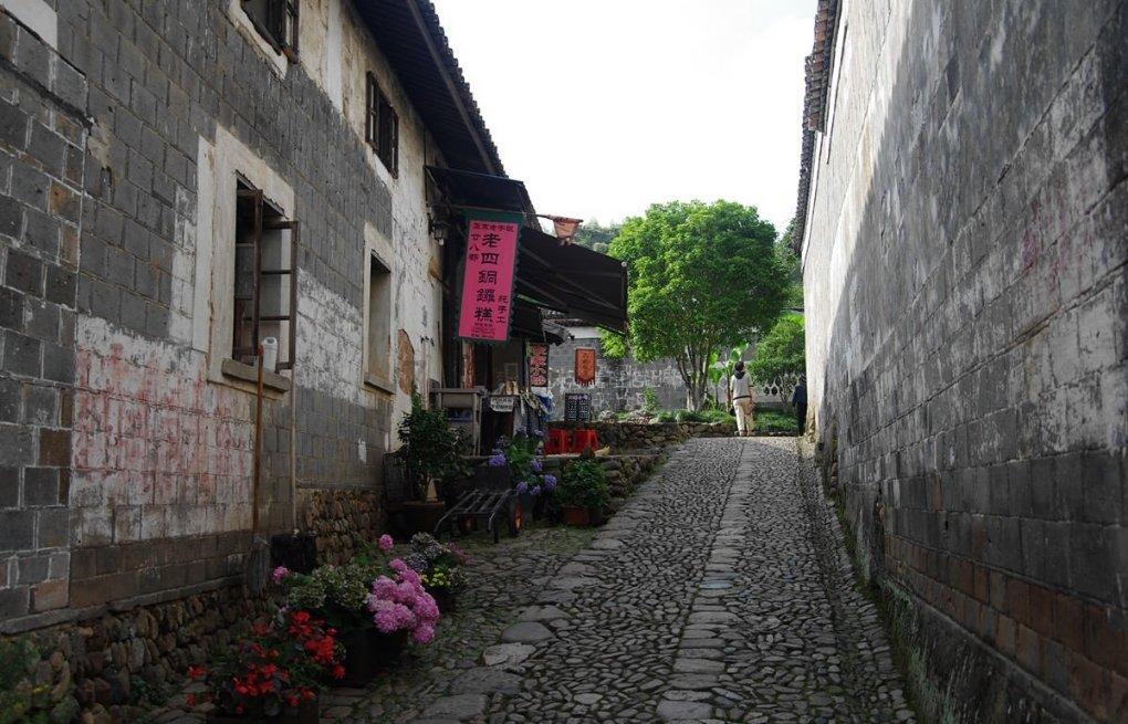 辣妹子携手《傲椒的湘菜》第三季：共赴湖湘美食人文之旅